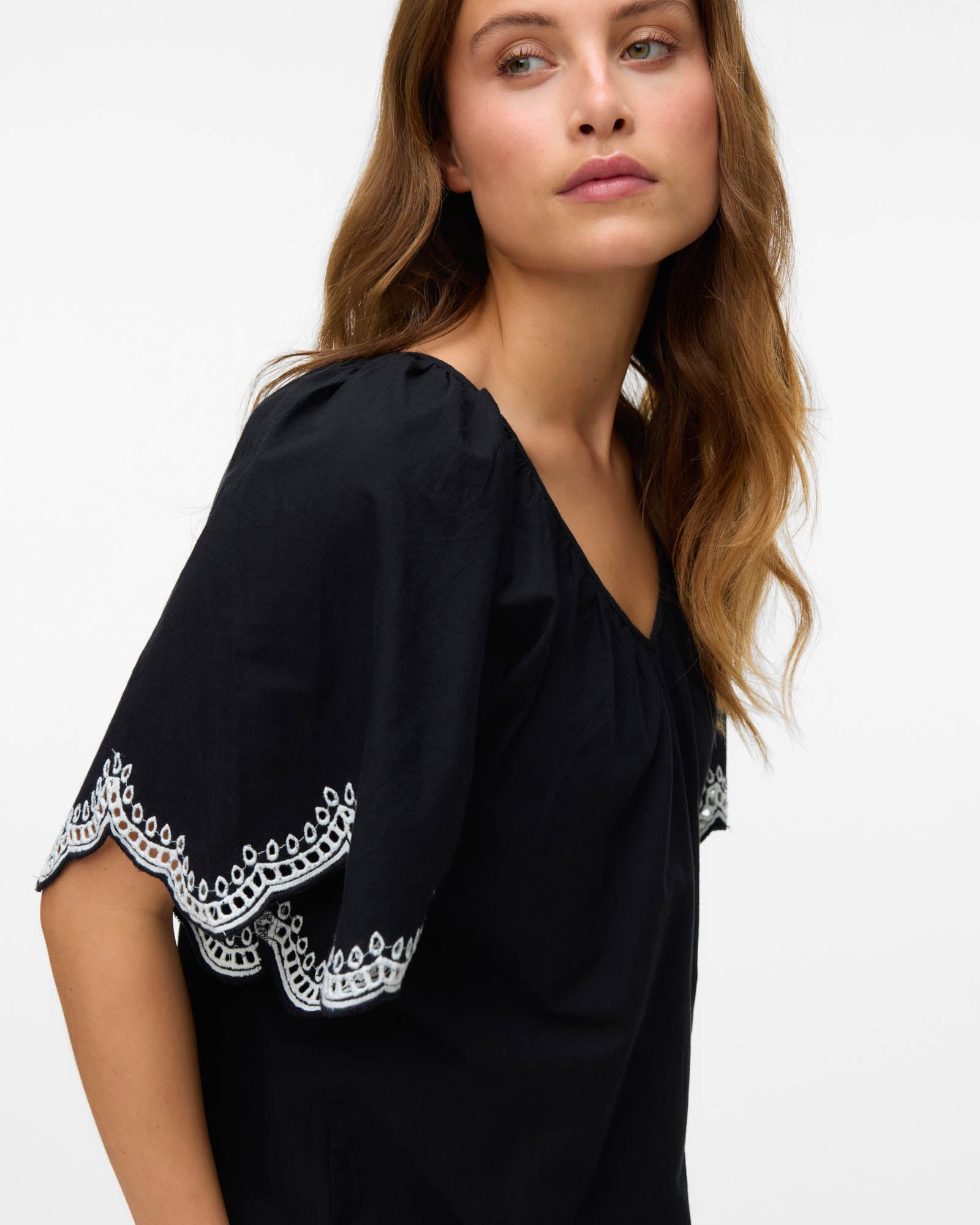 VMDIANA EMBROIDERED TOP